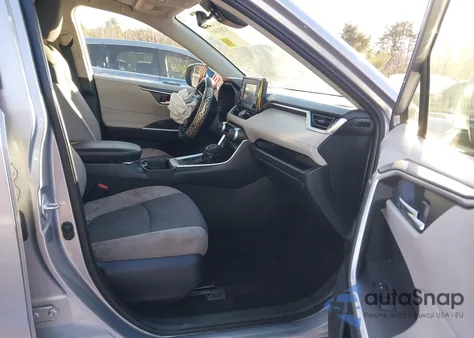 2020 Toyota Rav4 Xle z USA, uszkodzony, nr VIN JTMP1RFVXLD061291